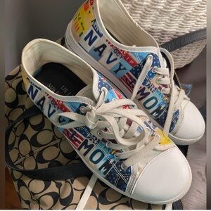Navy-Themed Multicolor Canvas Sneakers 39  8 1/2